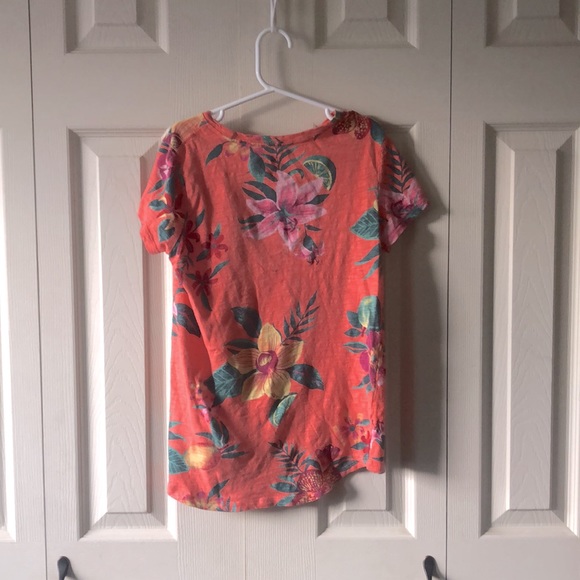 Old Navy flower print t-shirt kids size 10/12 - Picture 2 of 2